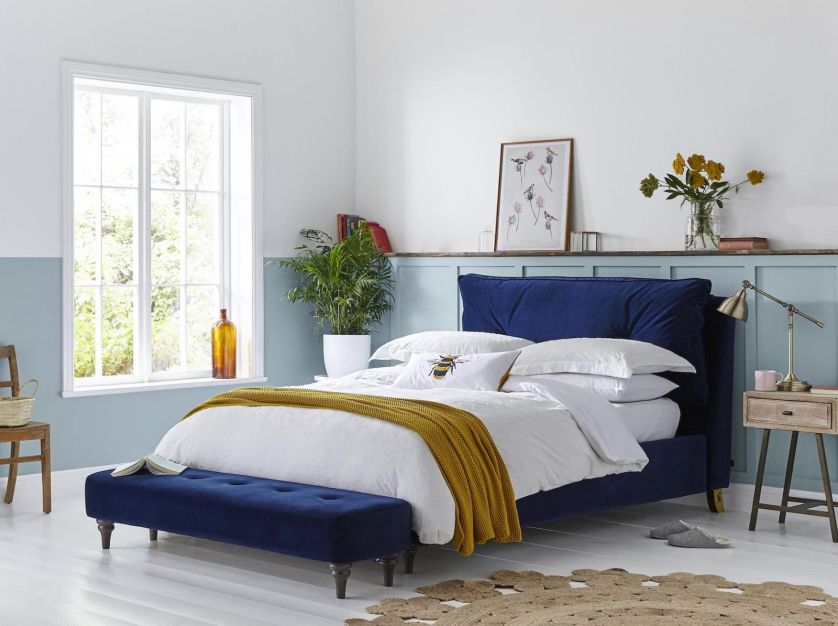 sypialnia pastelowy błękit