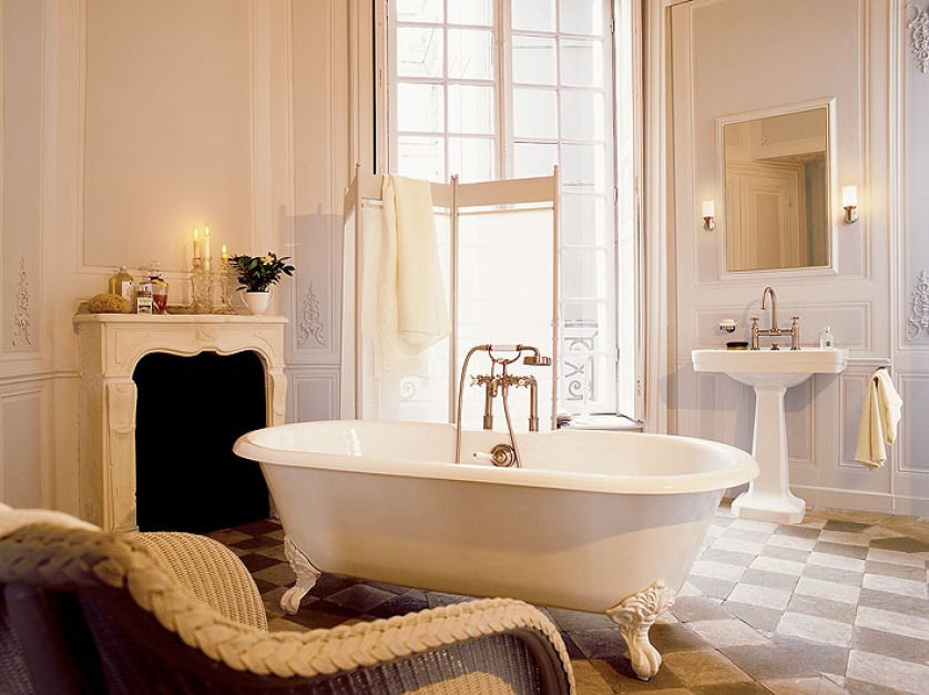 To ukłon w stronę belle époque, miks baroku z futuryzmem. Projekt Phoenix Design. HANSGROHE