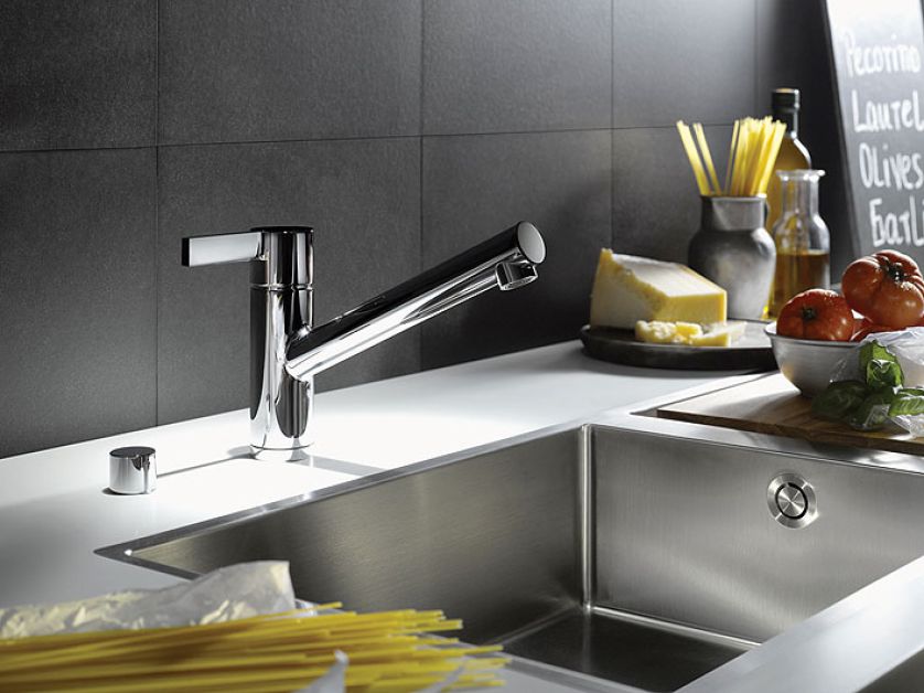 Bateria chromowana na wysoki połysk. DORNBRACHT