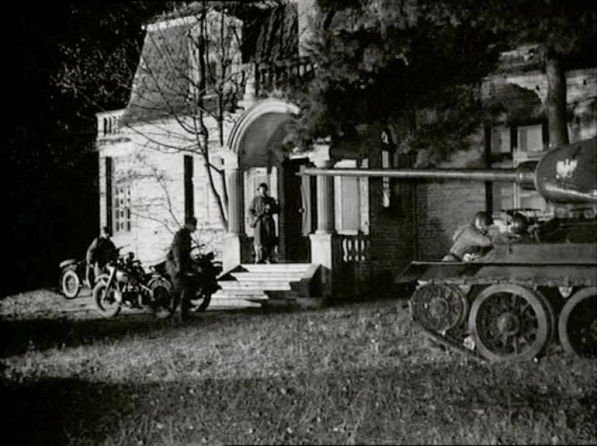 Jak Marta i Marcin zamieszkali w dworku znanym z Czterech pancernych .