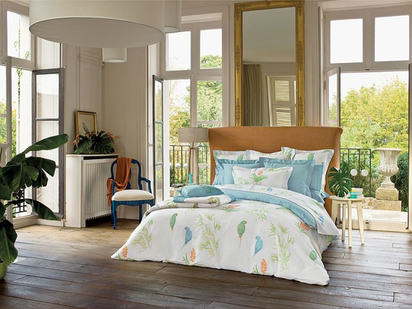 Poszewka na poduszkę ( 65x65 cm lub 50x75 cm) - 270,00 zł - poszwa na kołdrę 200x200 - 870zł. Postcard.