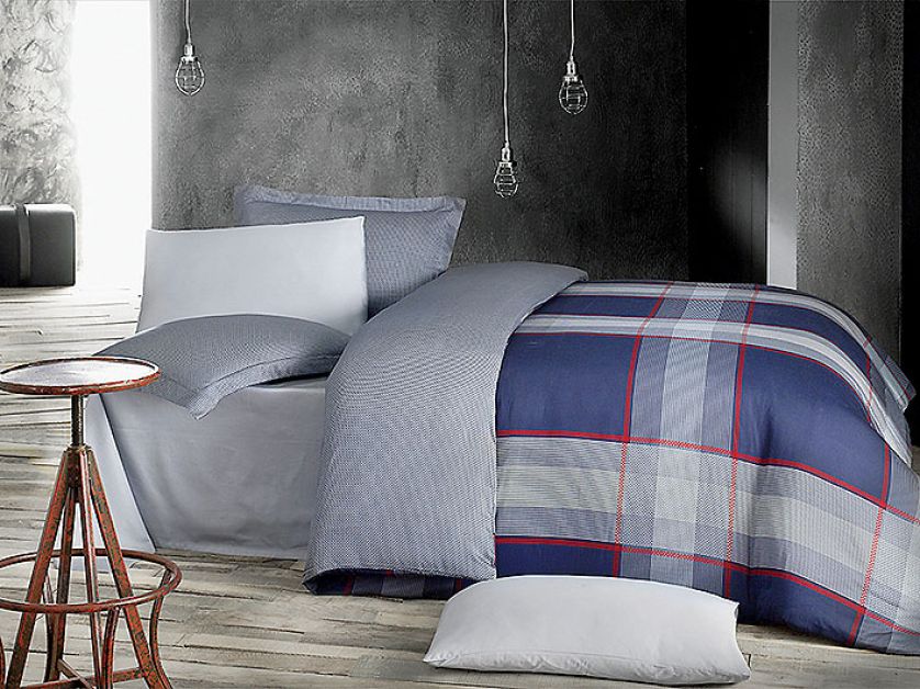 Satyna bawełniana (200 x 220 cm), 389 zł. Sarev. CALVADO