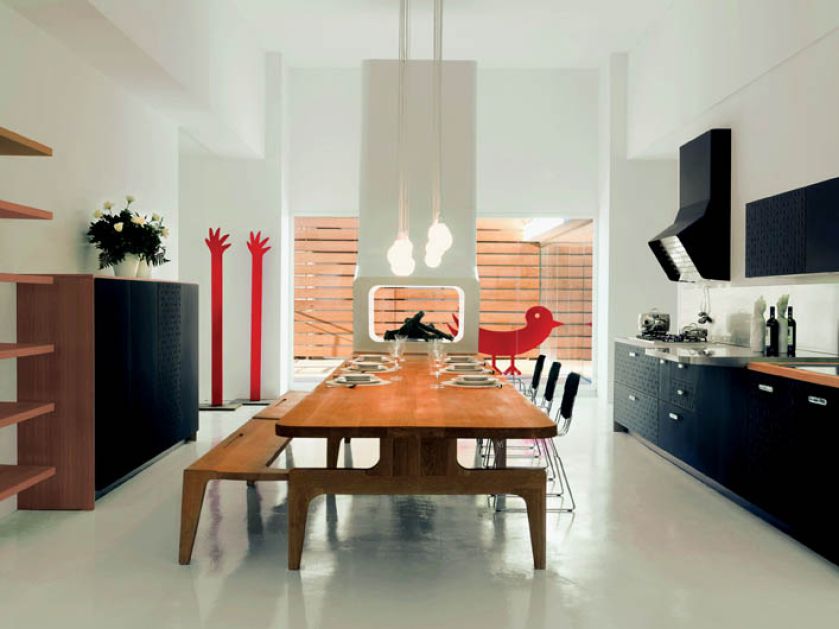 Idealna kuchnia? Tylko z dużym stołem i kominkiem. Kolekcja Mesa. SCHIFFINI