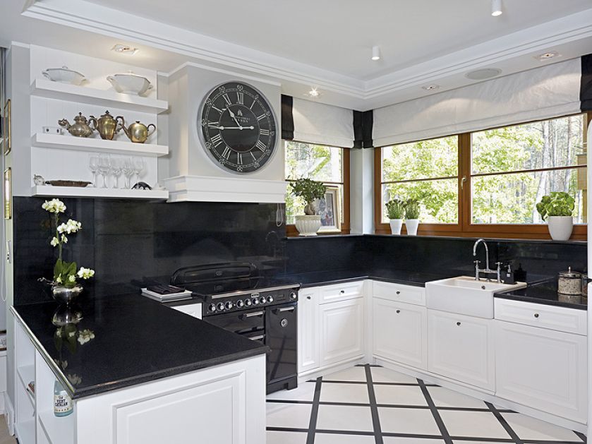 Glamour w bieli, czerni i szarości