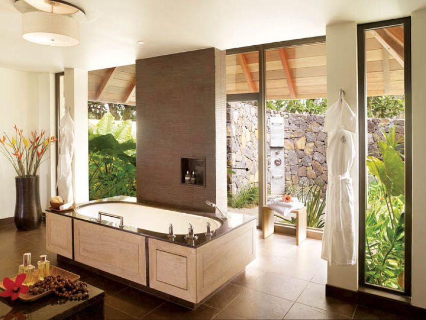 Obudowana drewnem wanna Mauritius Classic Duo firmy KALDAWEI