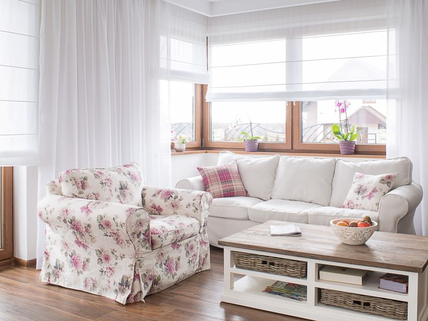 Rolety rzymskie: dekoracje okien nr 1 w Polsce – jak wybrać?