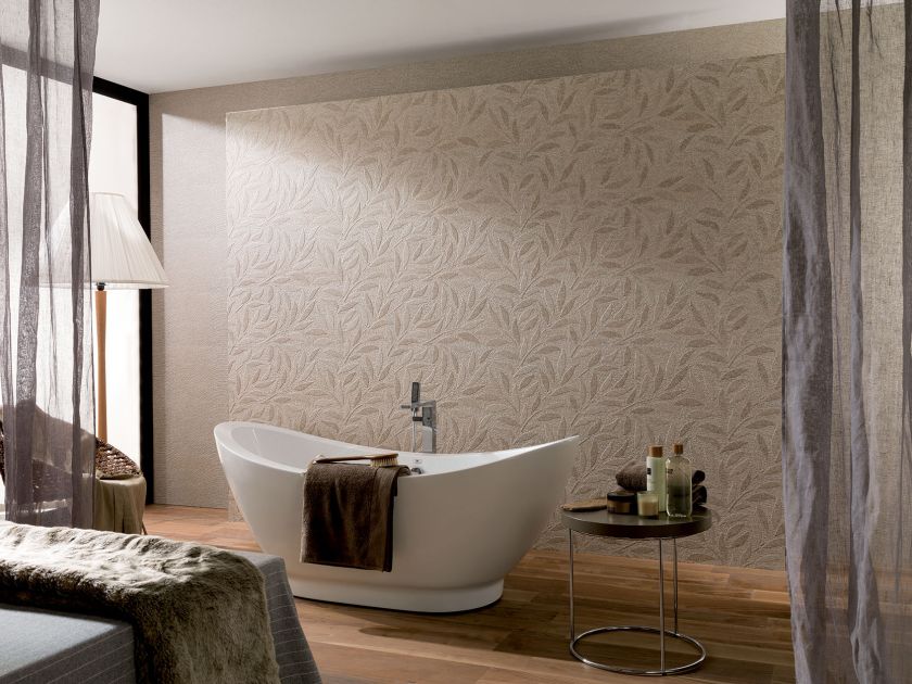 Drewno i rośliny w łazience