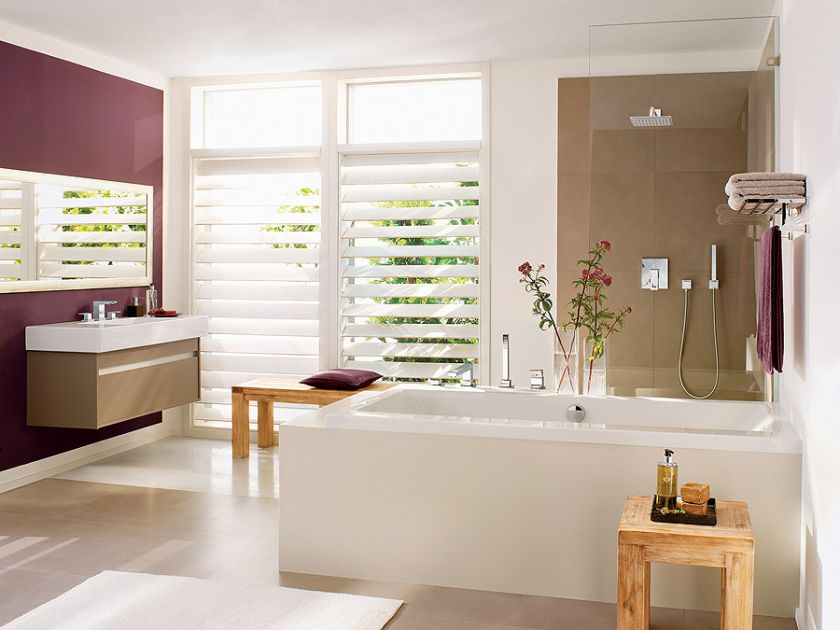 Aranżacja według marki Grohe. W nowocześnie urządzonym wnętrzu pojawiły się drewniane rustykalne elementy, Grohe.