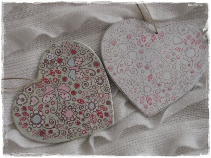 Drewno malowane, przecierane w stylu shabby i ozdobione metodą decoupage. Katarzyna Leszczyńska-Waligórska