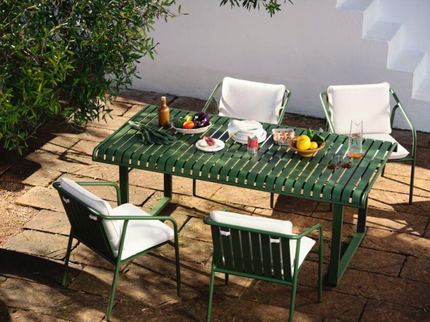 jak urządzić mały taras przed domem