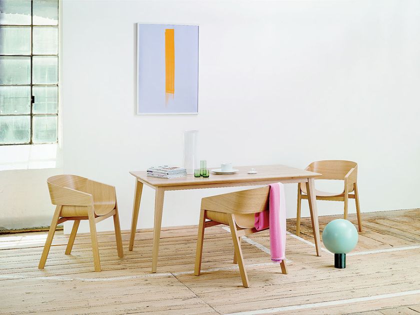 Zakręcone krzesła: gięte, modne i wygodne