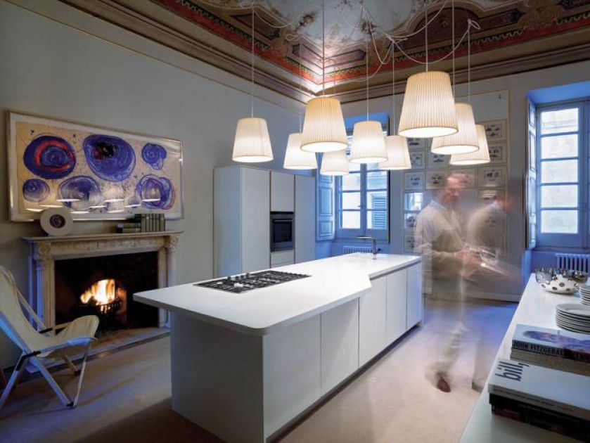 Od kiedy to salon ma wyłączność na sztukę? SCHIFFIN