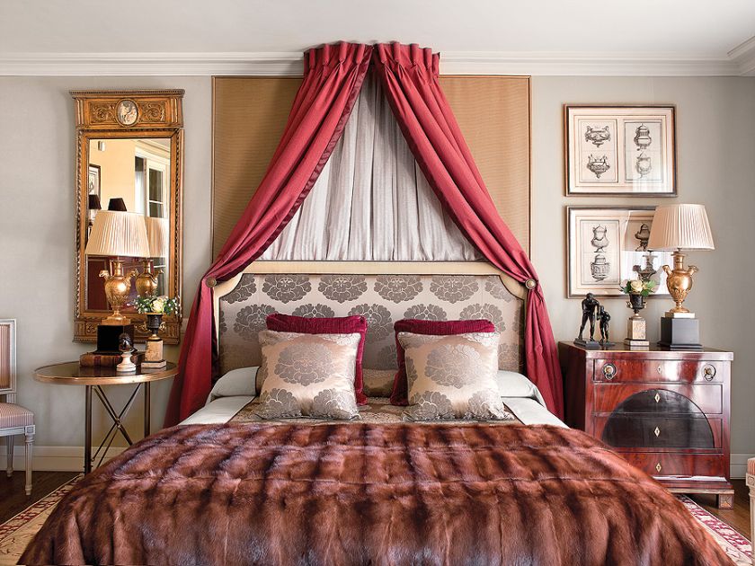 Perskie dywany, afrykańskie bębny, weneckie szkła, wyszukane forniry i marmury. Projektanci Ramón i Paco mieli