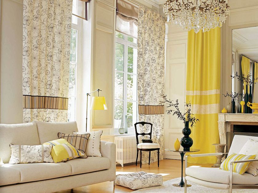 Poduszki i zasłony z tkaniny Nomades JVD