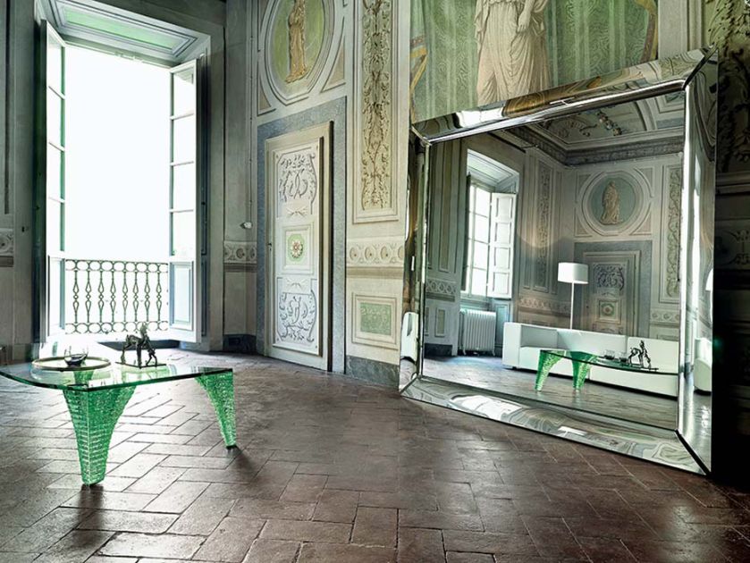 Stół Atlas i lustro Caadre. Szkło z charakterem