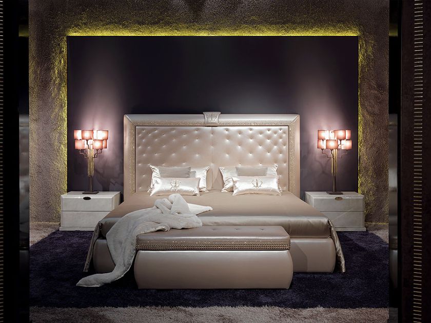 Sypialnia Stardust marki Turri, łóżko od 4 do 9 tys. euro.