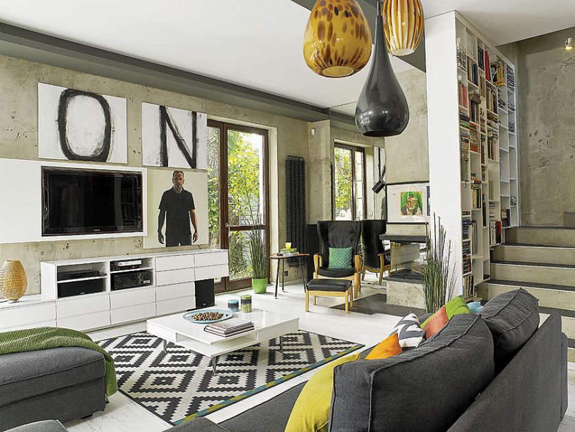 Ten łaciaty wylicytowała na Allegro, pozostałe kupiła w markecie. Anna powiesiłam je na kawałku kątownika,