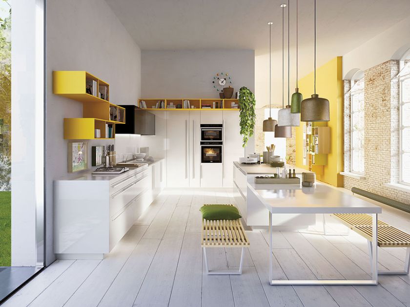 Z żółtym akcentem: SkyLine i Code, SNAIDERO