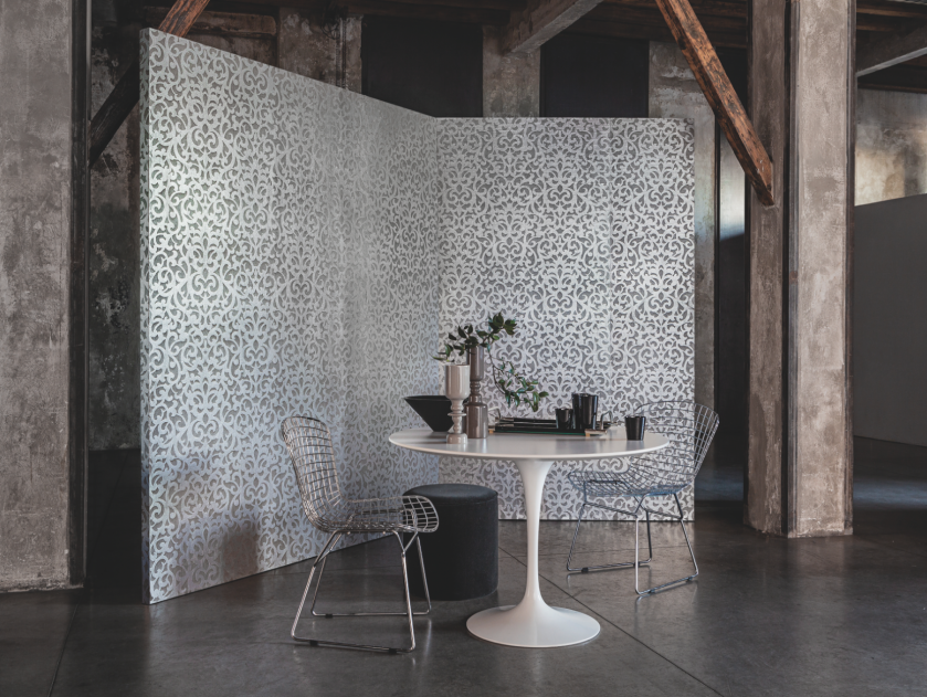 Tapety z jedwabiu, satyny i aksamitu