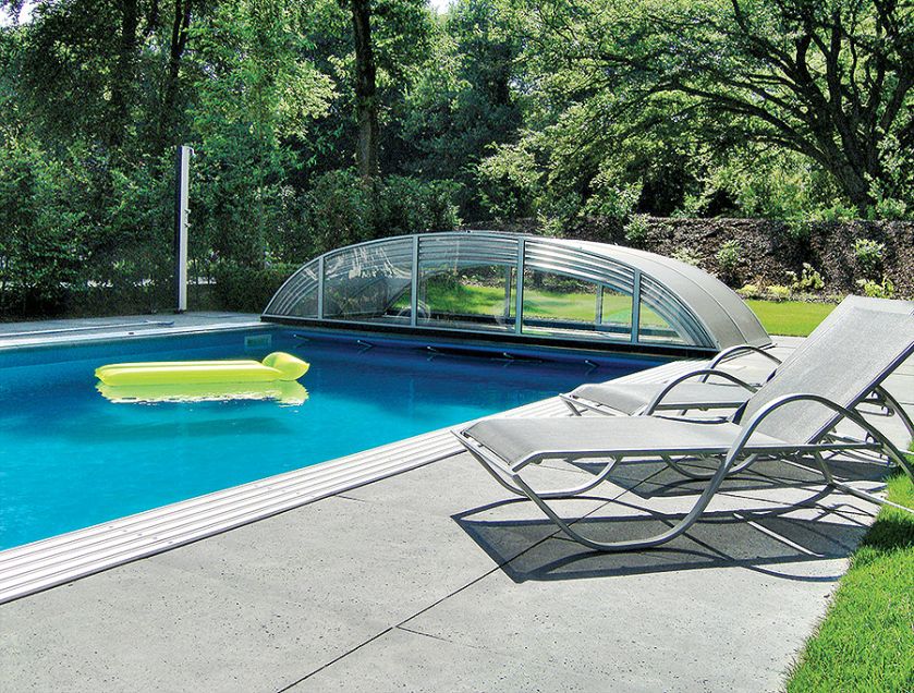 meble ogrodowe, taras. Odpoczynek nad wodą w kilku odsłonach