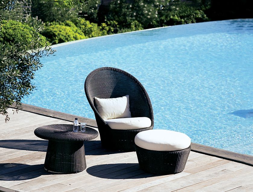 Kingston to linia eleganckich mebli z czarnej plecionki, Cane-Line