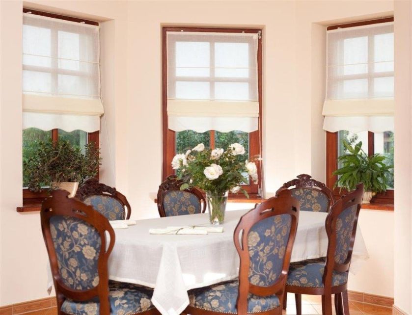 Rolety rzymskie - oszczędność miejsca, bogactwo rozwiązań