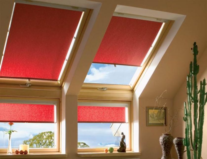 Roleta Ars zrobiona jest z poliestru i można ją ustawić w różnych pozycjach, w zależności od stopnia nasłonecznienia. Cena