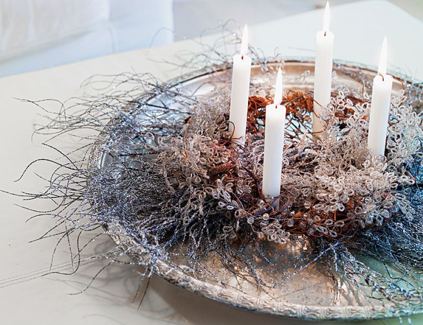 Świąteczne dekoracje w bieli i srebrze