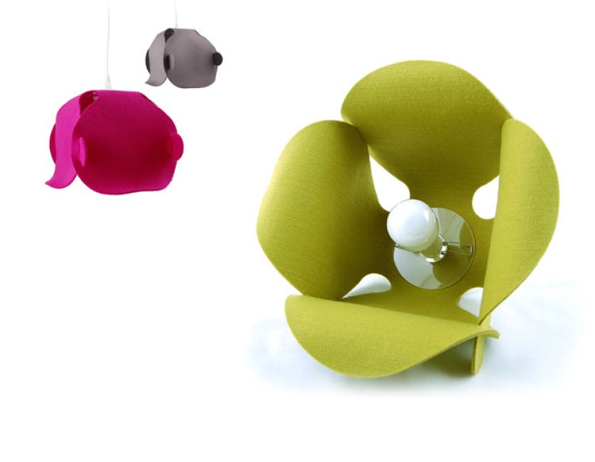 Lampa Convallaria inspirowana naturą. Dostępna w wersji leżącej i wiszącej, wykonana z filcu poliestrowego. Otrzymała