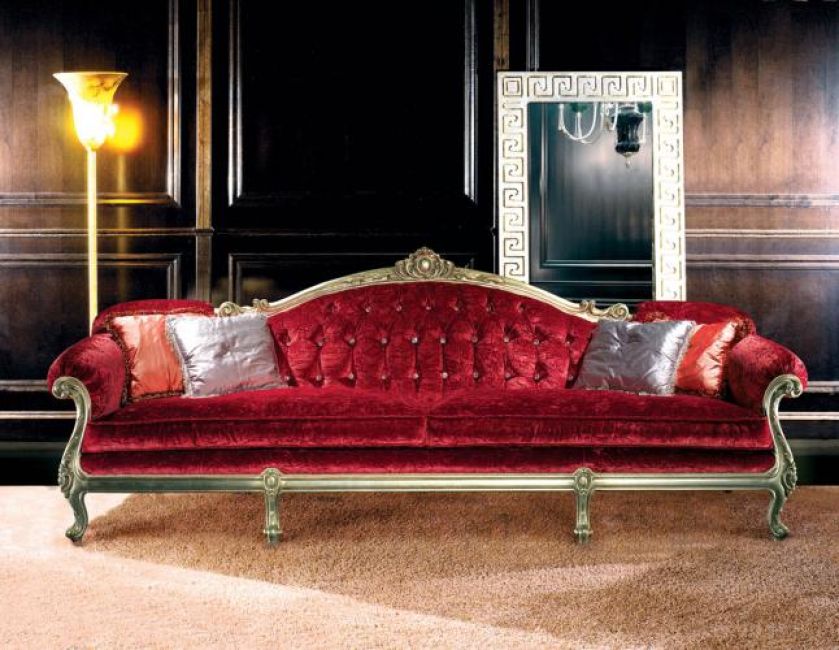 Living od Epoque. Cena od 3874 euro. Może też mieć długość 200 i 228 cm. STUDIO ITALIA