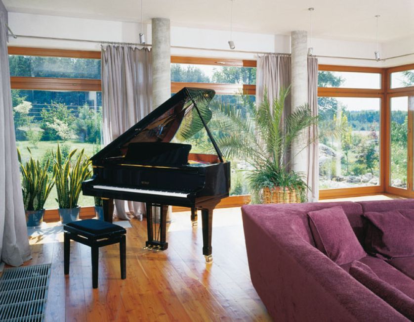 Fortepian pojawił się w projekcie, aby było bardziej romantycznie, twierdzą architekci. Jakże się zdziwili, kiedy