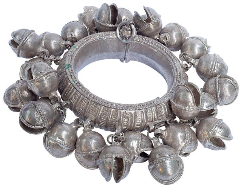 Bransoletka dla hurysy, Jemen. Dzwonek z kolekcji Lecha Pileckiego