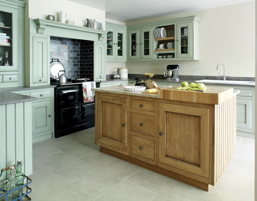 Kuchnia Bastide nawiązuje do stylu południowej Francji, szafki dębowe, Grange