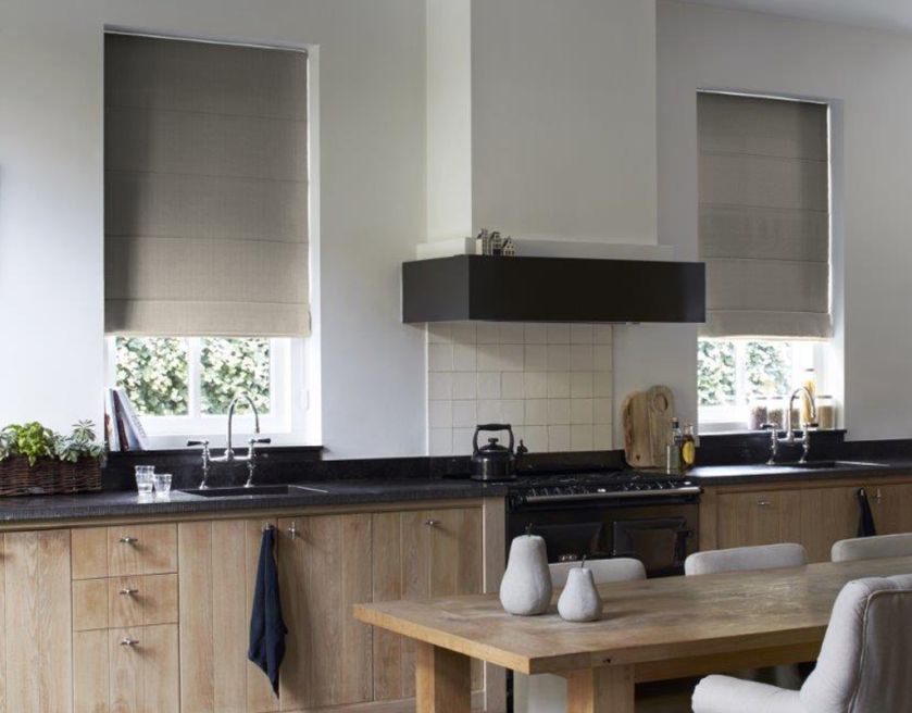 Zasłony rzymskie – zobacz aranżacje