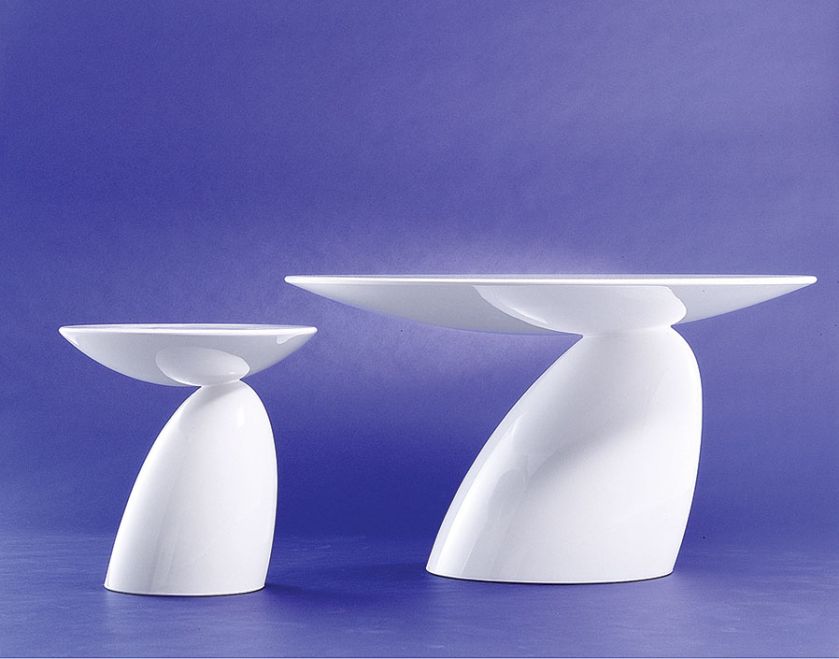 Stoliki Parabel, 2002 r. Eero Aarnio: Ball Chair, czyli meble na okrągło