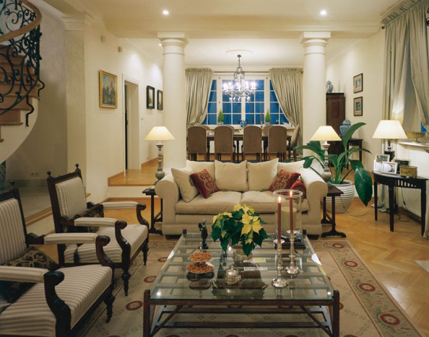 - Sposób urządzania wnętrz podpatrywaliśmy w zaprzyjaźnionych amerykańskich domach naszych znajomych i rodziny. Z każdego