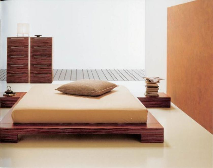 Inspirowane Japonią niskie kwadratowe Loft - z drewna tekowego i hebanu. DALL AGNESE