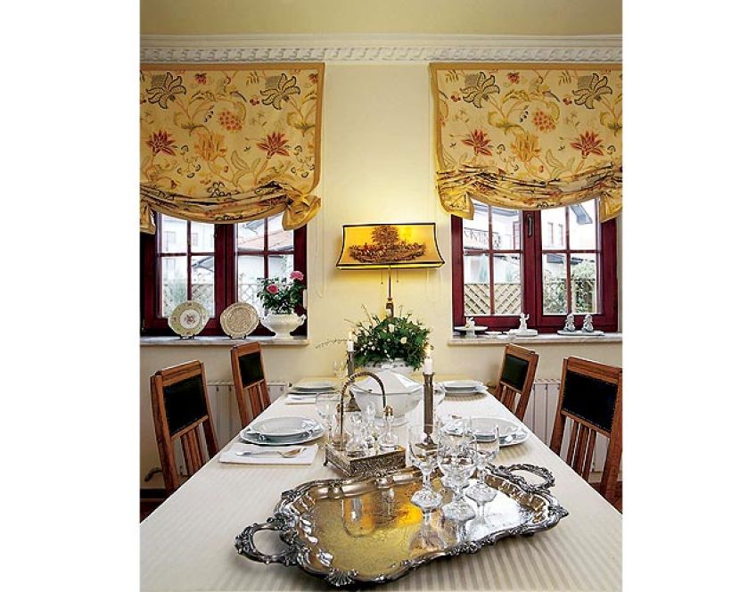 Jadalnia w angielskim stylu. W angielskim stylu