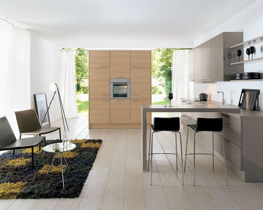 Urządzamy kuchnię: co wybrać wyspę czy stół