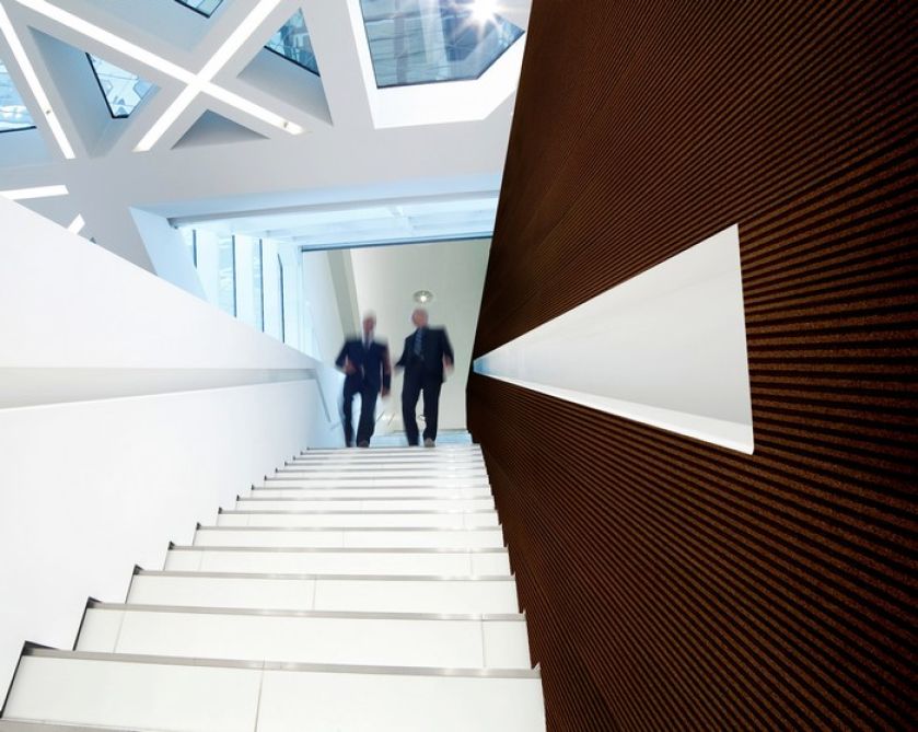 Praktyczny, funkcjonalny, trwały i niezwykle efektowny. Korek. Teraz zawitał w domach także jako element wykończenia wnętrza.