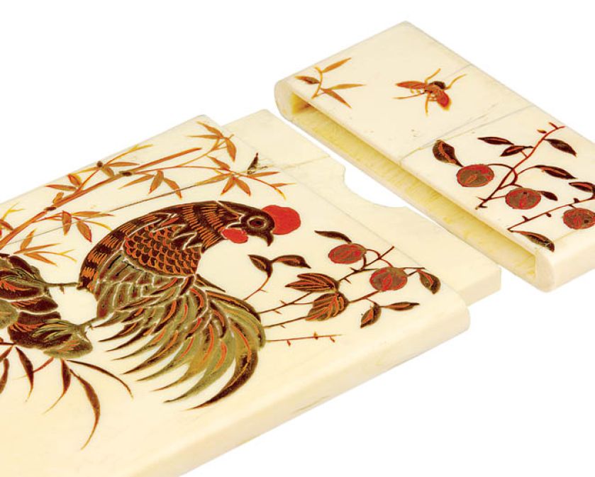 Wizytownik japoński w stylu hiramakie, z kolekcji Włodzimierza Hermana, fot. G. Kołodziej i J. Twardowski/JTFOTO.DK