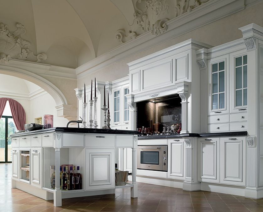 W modelu Gran Gala firmy Berloni fronty mogą mieć sześć kolorów: czarny, dwa białe (z patyną srebrną i