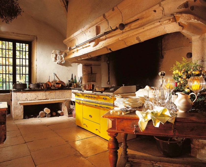 Lacanche: kolorowe kuchnie z długą tradycją