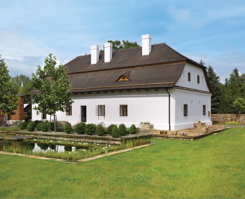 Dwustuletni dom i nowoczesne meble? Zobacz, jak sprawdziło się to połączenie