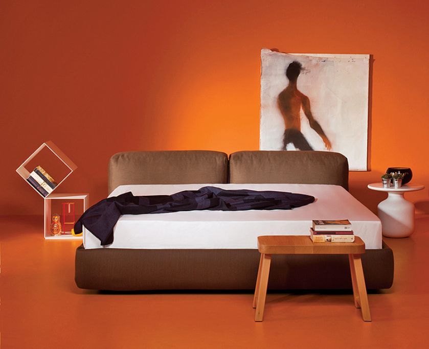 Zaprojektowane przez Jaspera Morrisona, Superblong Bed włoskiej marki Cappellini, od 13 900 zł, Indivi