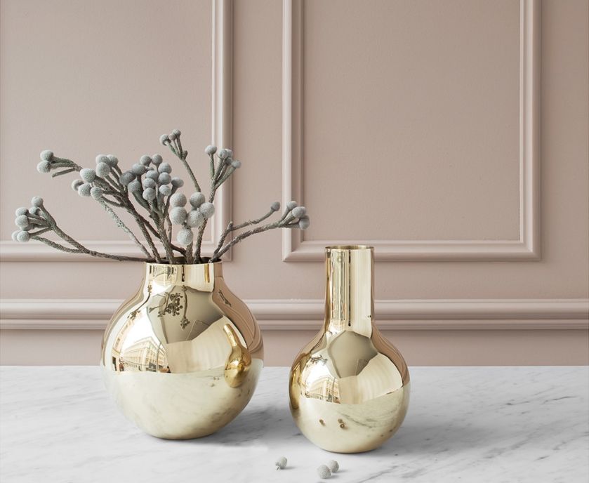 złote wazony do salonu