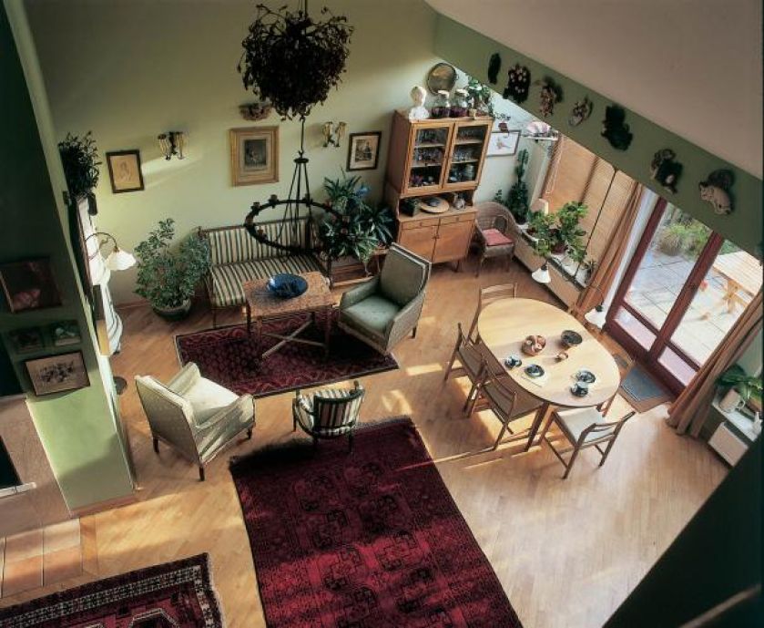 Przestronne wnętrze idealnie nadaje się do łączenia stylów.