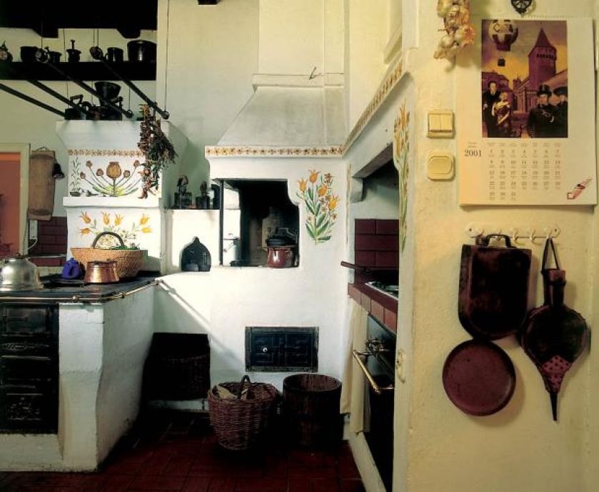 Kuchenne ściany zdobią freski. Gdzie wszystko rośne bujniej