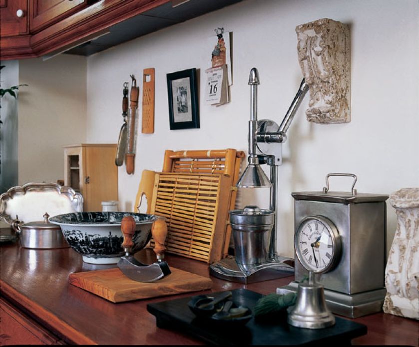 Anna zastanawia się, czy dom przyjmie kolejne bibeloty. Narzuciła więc sobie dyscyplinę w kupowaniu.