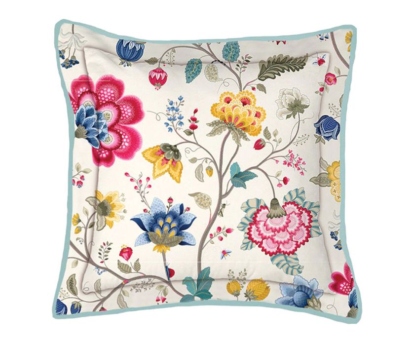 Piękna pościel i zmysłowy olejek, czyli sposób na kolorowe sny!